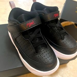 Toddler Boys Jordan Max Aura 5 - size 10 BRAND NEW IN BOX